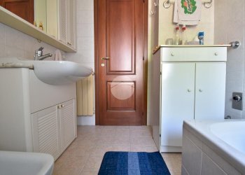 Three-room apartment Via Figlie della Croce, Sala Baganza - photo 22