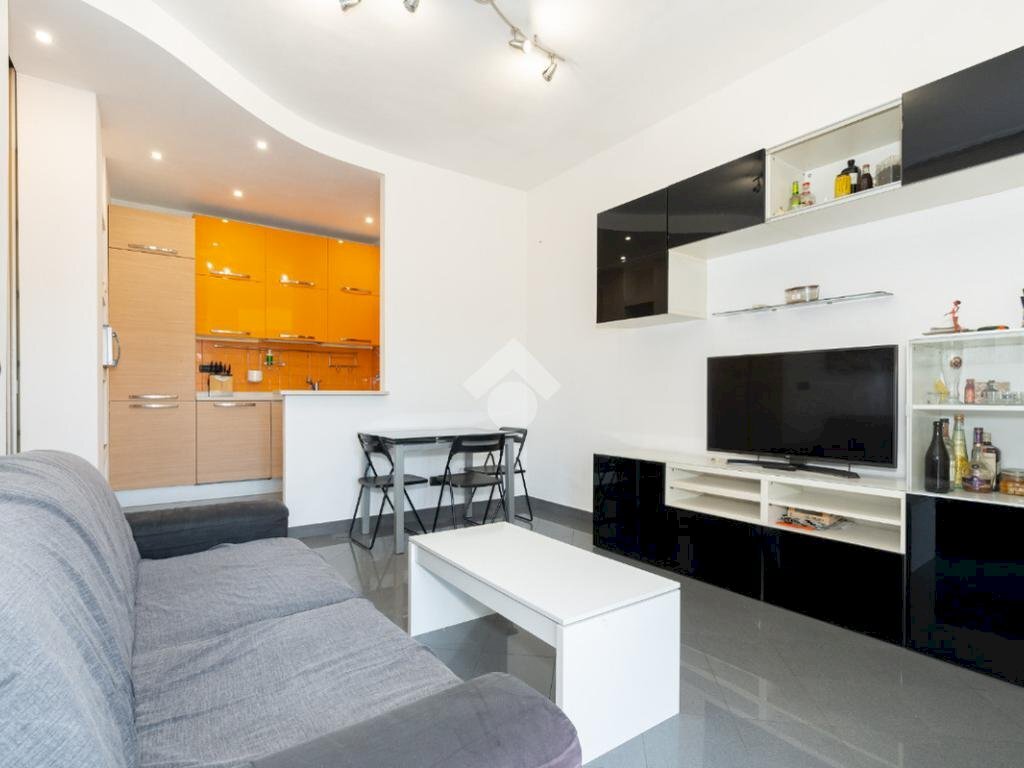 Three-room apartment Via vandalino, Torino (neighborhood Pozzo Strada) - photo 1