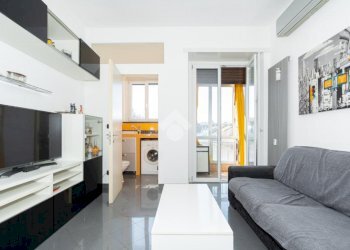 Three-room apartment Via vandalino, Torino (neighborhood Pozzo Strada) - photo 2