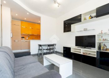 Three-room apartment Via vandalino, Torino (neighborhood Pozzo Strada) - photo 4