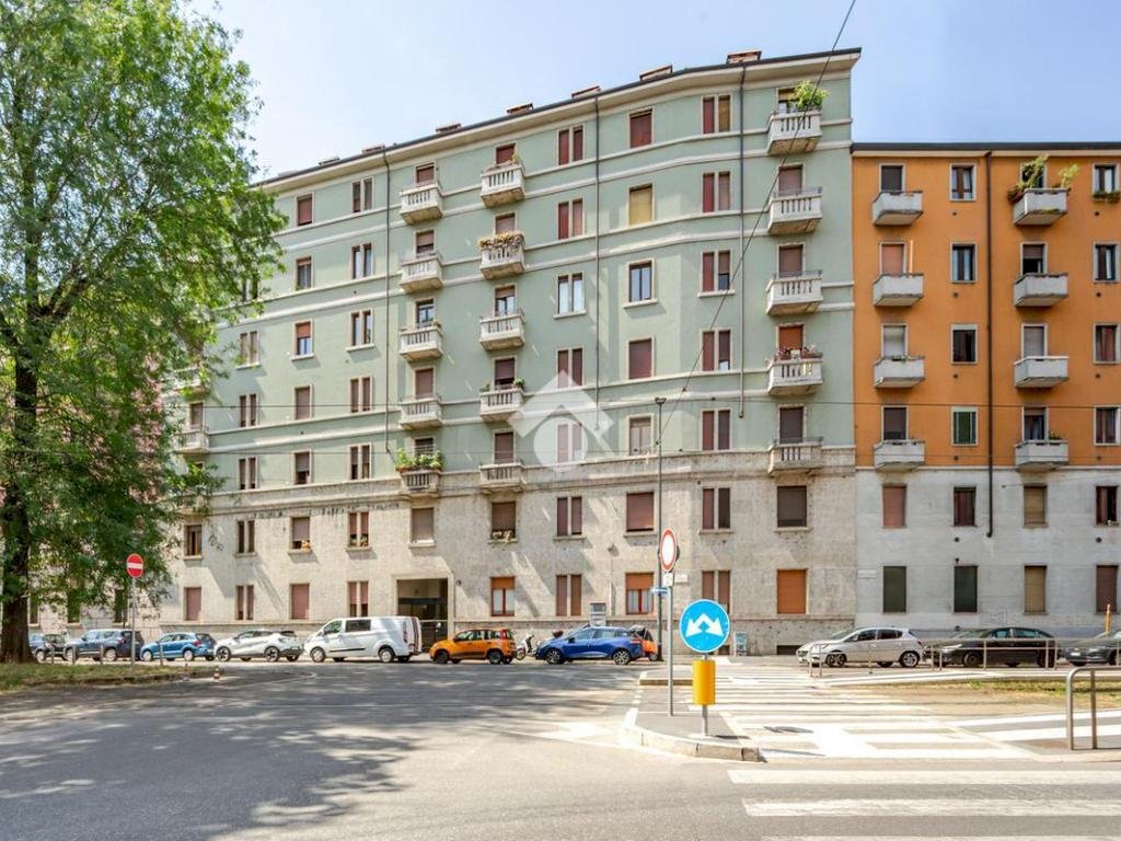 Two-room apartment Piazza castelli, Milano (neighborhood Villapizzone) - photo 1