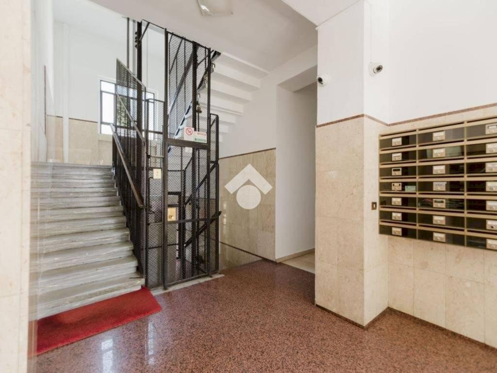 Two-room apartment Piazza castelli, Milano (neighborhood Villapizzone) - photo 2