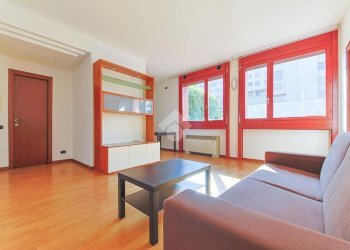 Two-room apartment Piazza Dei Daini, Milano (neighborhood Bicocca) - photo 1