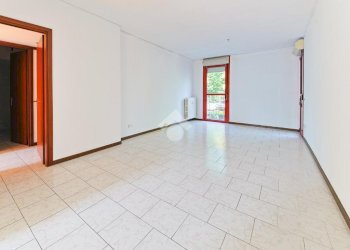 Three-room apartment Viale Fulvio Testi, Milano (neighborhood Bicocca) - photo 1