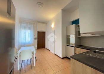 Two-room apartment Via Garigliano, Milano (neighborhood Isola) - photo 3