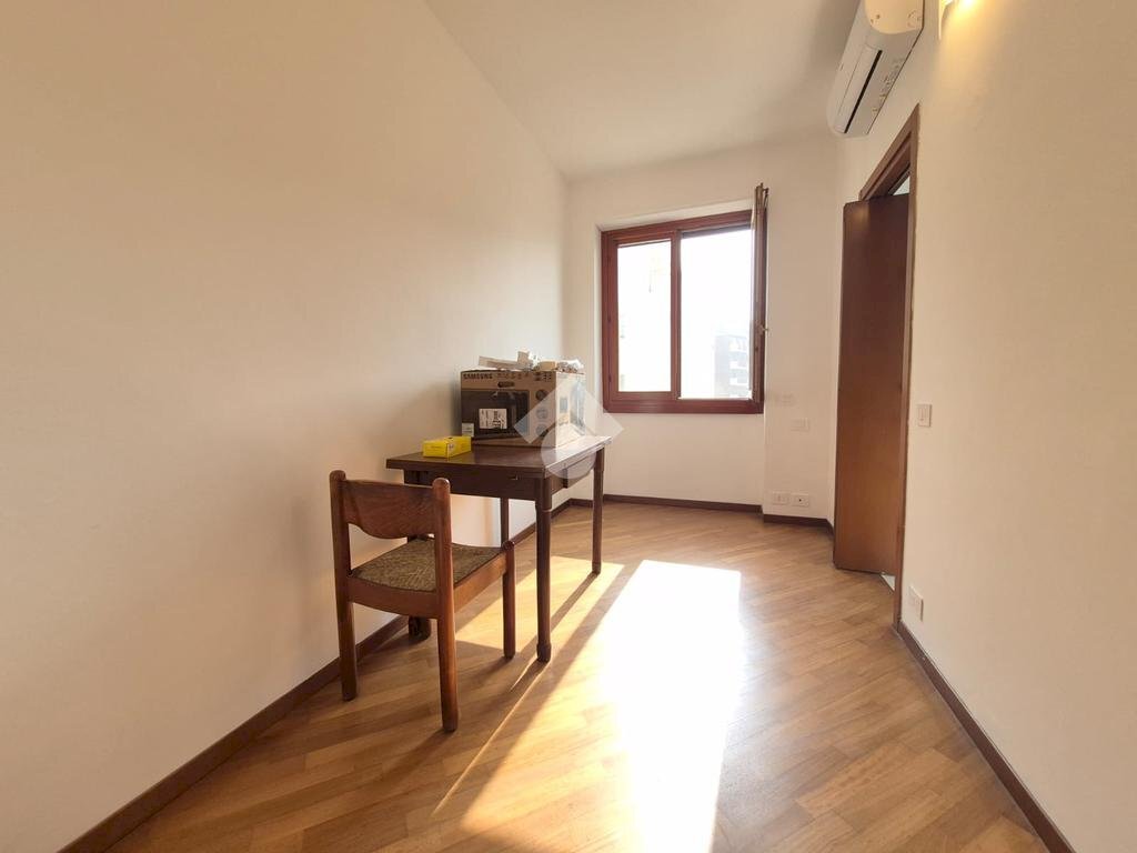 One-room apartment Via Pordenone, Milano - photo 1
