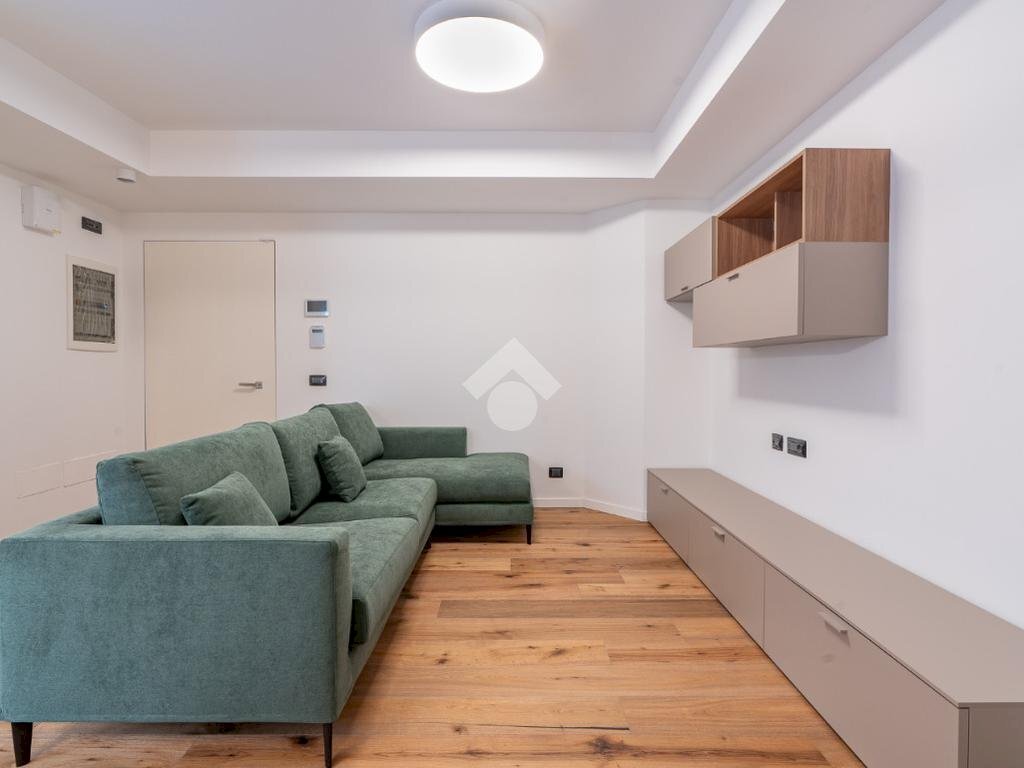Three-room apartment Via Ippolito Rosellini, Milano (neighborhood Isola) - photo 1