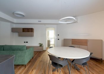 Three-room apartment Via Ippolito Rosellini, Milano (neighborhood Isola) - photo 3