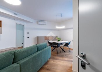 Three-room apartment Via Ippolito Rosellini, Milano (neighborhood Isola) - photo 4