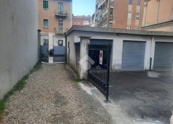 Box Via Varazze, Torino (zona Nizza Millefonti) - foto 2