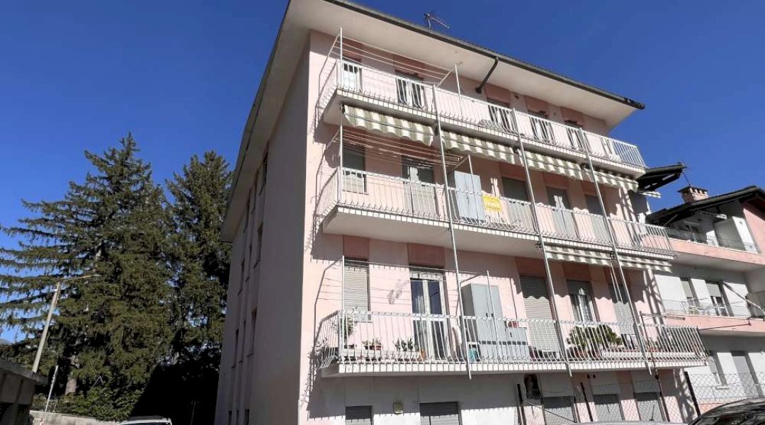 Two-room apartment Strada Arionda, Aosta - photo 1
