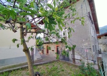Three-room apartment Frazione Porossan Le Papet, Aosta - photo 3
