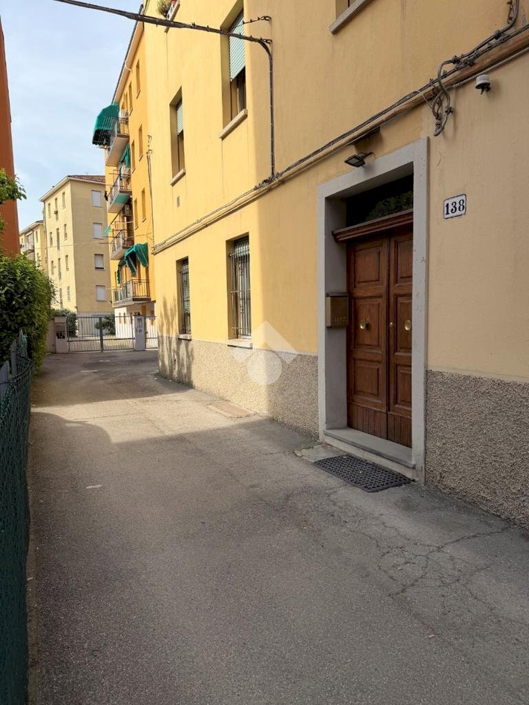 Trilocale Via S. Donato, Bologna (zona San Donato) - foto 2