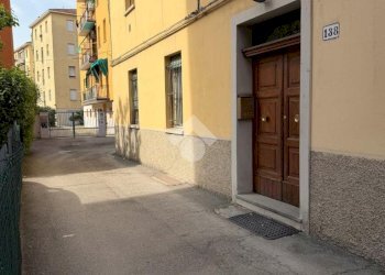 Trilocale Via S. Donato, Bologna (zona San Donato) - foto 2