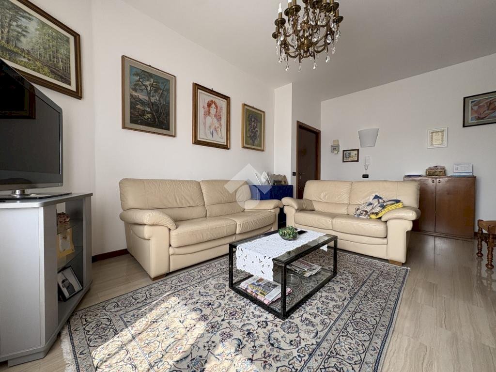 Three-room apartment Via Milano, Legnano - photo 1