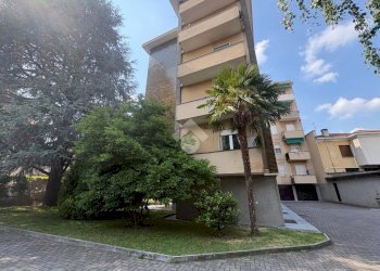 Three-room apartment Via Milano, Legnano - photo 21