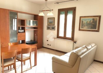 Three-room apartment Piazza Brigate Garibaldi, Ferrara - photo 1