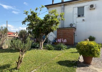 Villa Via Lampone, Ferrara (neighborhood Montalbano) - photo 36