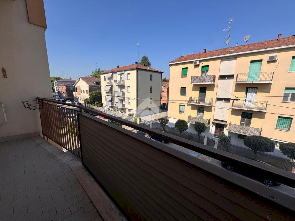 Three-room apartment Via Pergolesi, Modena (neighborhood Musicisti) - photo 3