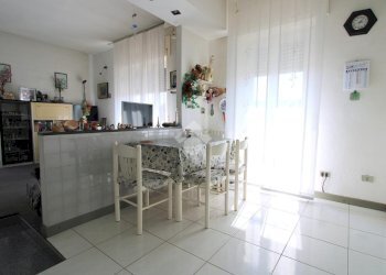Two-room apartment Via Lupi di Toscana, Bareggio - photo 8