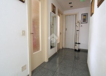 Two-room apartment Via Lupi di Toscana, Bareggio - photo 15