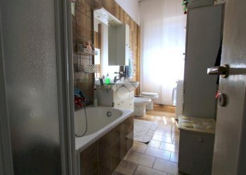 Two-room apartment Via Lupi di Toscana, Bareggio - photo 20
