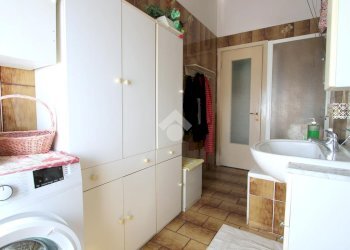 Two-room apartment Via Lupi di Toscana, Bareggio - photo 22