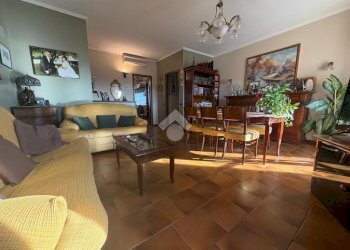 Three-room apartment Via Aldo Moro, Vignate - photo 2