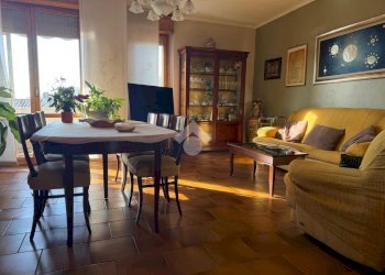 Three-room apartment Via Aldo Moro, Vignate - photo 5