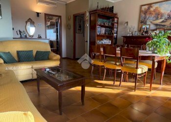 Three-room apartment Via Aldo Moro, Vignate - photo 7