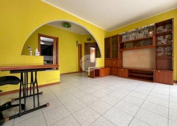Three-room apartment Piazza Sandro Pertini, Pessano con Bornago - photo 3
