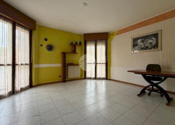Three-room apartment Piazza Sandro Pertini, Pessano con Bornago - photo 7