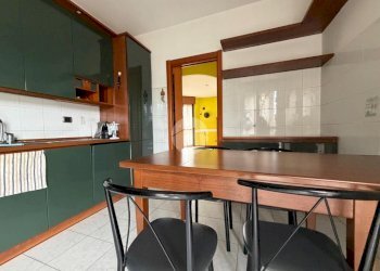 Three-room apartment Piazza Sandro Pertini, Pessano con Bornago - photo 13