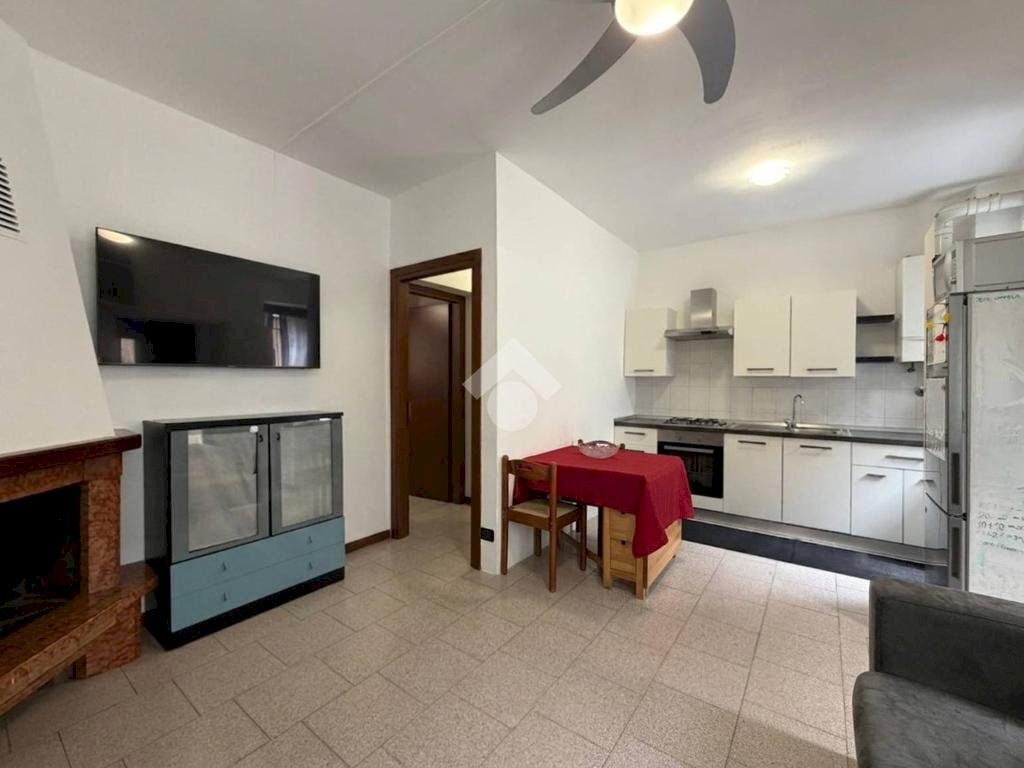 Two-room apartment Via Cavour, Grezzago - photo 1