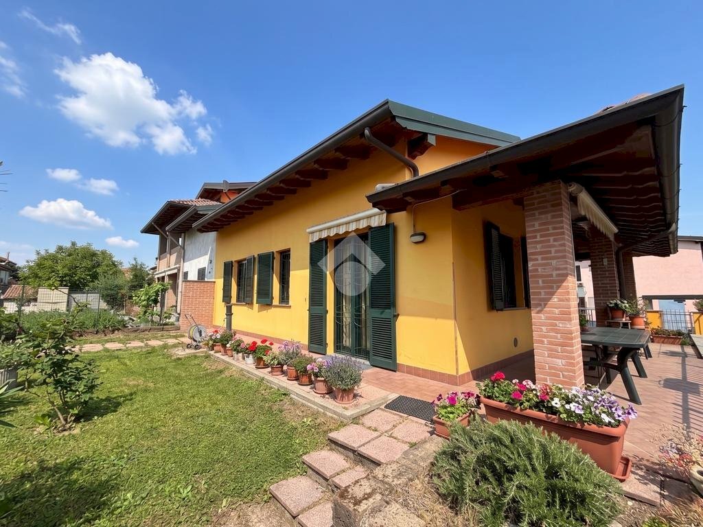 Villa Via Milano, Grezzago - photo 1