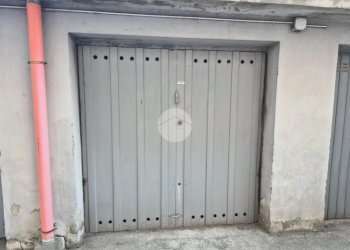Box Via Vincenzo Bellini, Cormano - foto 2