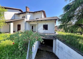 Portion of a house Via Roma, Moncucco Torinese - photo 1