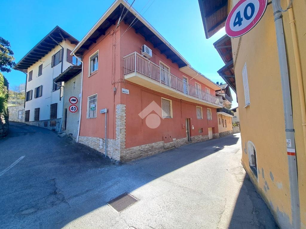 Three-room apartment Via Umberto I°, Viverone - photo 1