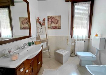 Foto 9 - Villa Via Fratelli Tolotti
 
10, Villa Carcina - photo 9