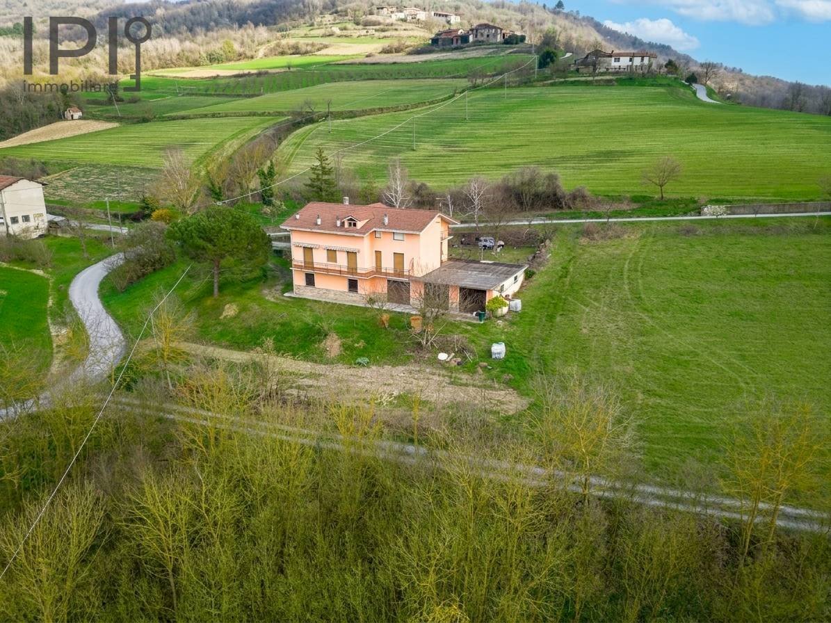 Foto 1 - Villa Località Bricco
 
2, Monesiglio - foto 1