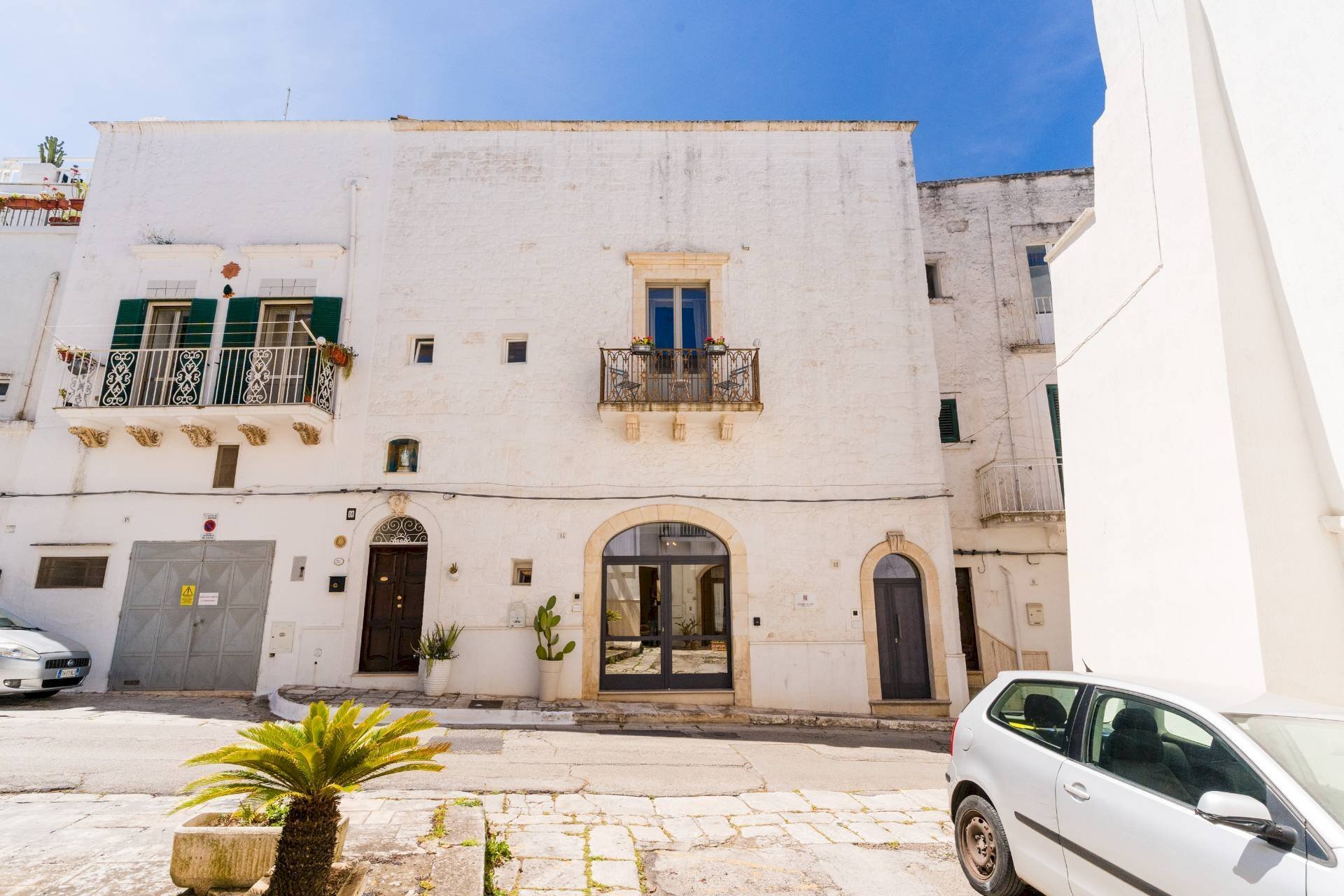 Foto 1 - Stabile - Palazzo Via Luca Mindelli
 
12/14, Ostuni - foto 1