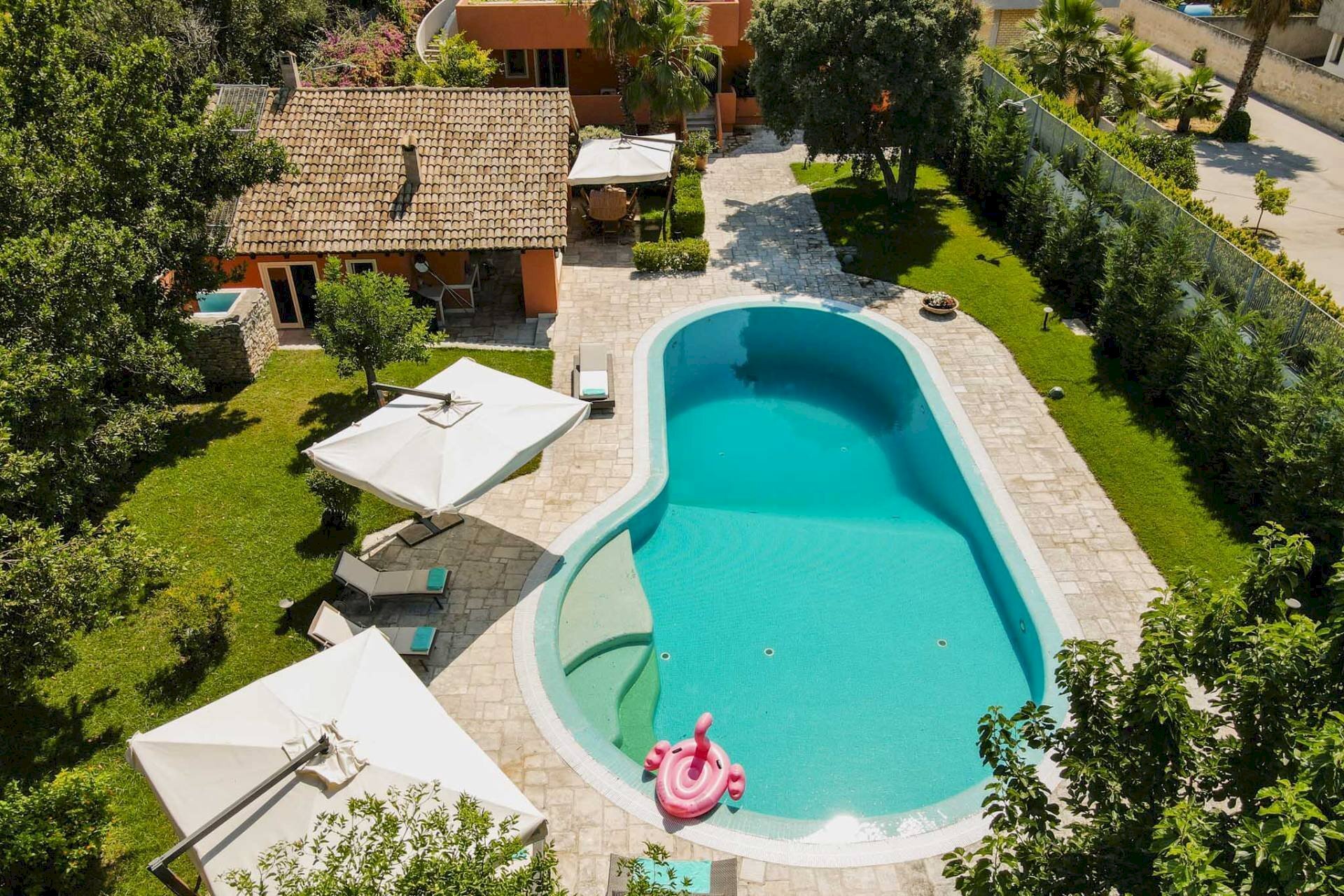 Foto 1 - Villa CORSO ALCIDE DE GASPERI
 
509, Bari - foto 1