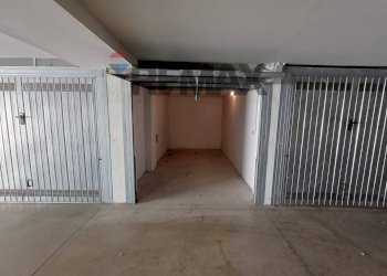 Parcheggio - Box Via Leonardo da Vinci
 
7, Settimo Milanese - foto 7