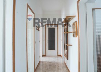 Hall / corridoio - Appartamento via Roma
 
73, Nerviano - foto 9