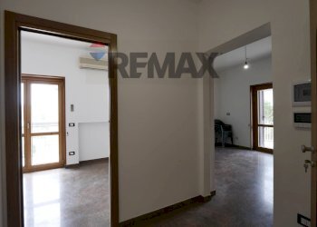 Hall / corridoio - Two-room apartment Via Crotone, Roseto Capo Spulico - photo 4