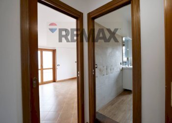 Hall / corridoio - Two-room apartment Via Crotone, Roseto Capo Spulico - photo 11