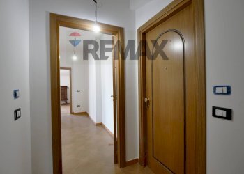 Hall / corridoio - Two-room apartment Via Crotone, Roseto Capo Spulico - photo 4