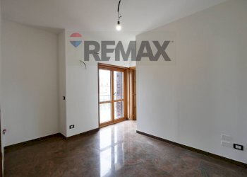 Stanza vuota - Two-room apartment Via Crotone, Roseto Capo Spulico - photo 5