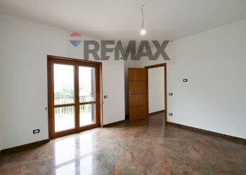 Stanza vuota - Two-room apartment Via Crotone, Roseto Capo Spulico - photo 9