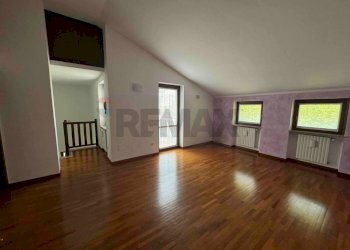 Stanza vuota - Villa Via Ticino
 
22, Varese - foto 2